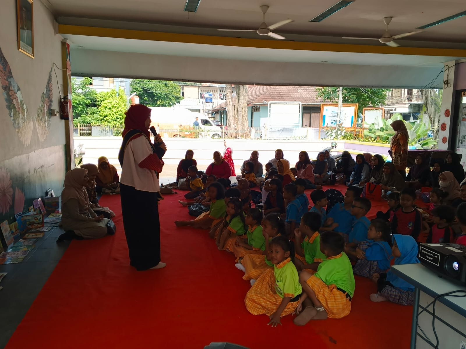 Belia (Bekal Literasi Ibu Dan Anak) Bersama Duta Baca Jakarta Timur Di RPTRA Kampung Pulo Asri